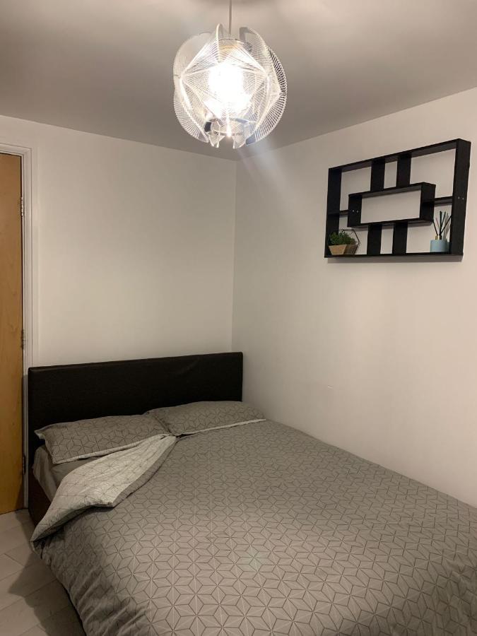 Room Near City London Bagian luar foto